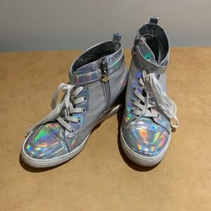 Stuart Weizmann silver metallic with grey heeled snickers size 37 Euro EUC